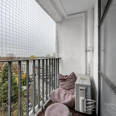 Stadium - 7th Floor, Balcony - By Rentujemy דירה *