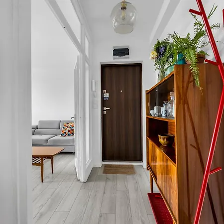 דירה Stadium - 7th Floor, Balcony - By Rentujemy