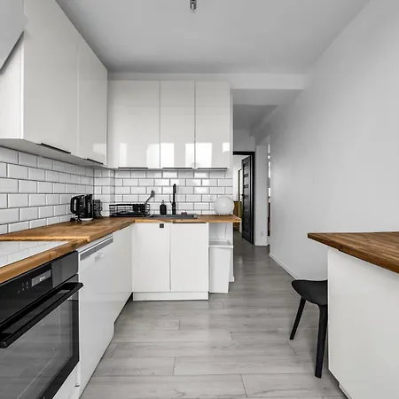 Stadium - 7th Floor, Balcony - By Rentujemy * ורשה