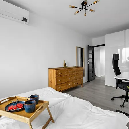 Stadium - 7th Floor, Balcony - By Rentujemy Apartament Warszawa